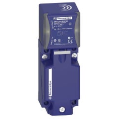 TEL XS8C4A1PCN12; DC PNP NONC 4WIRE